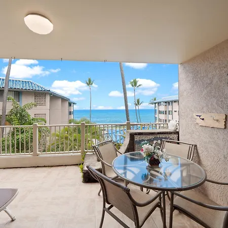 Kona Reef F2 - Charming Oceanfront Condo For 4